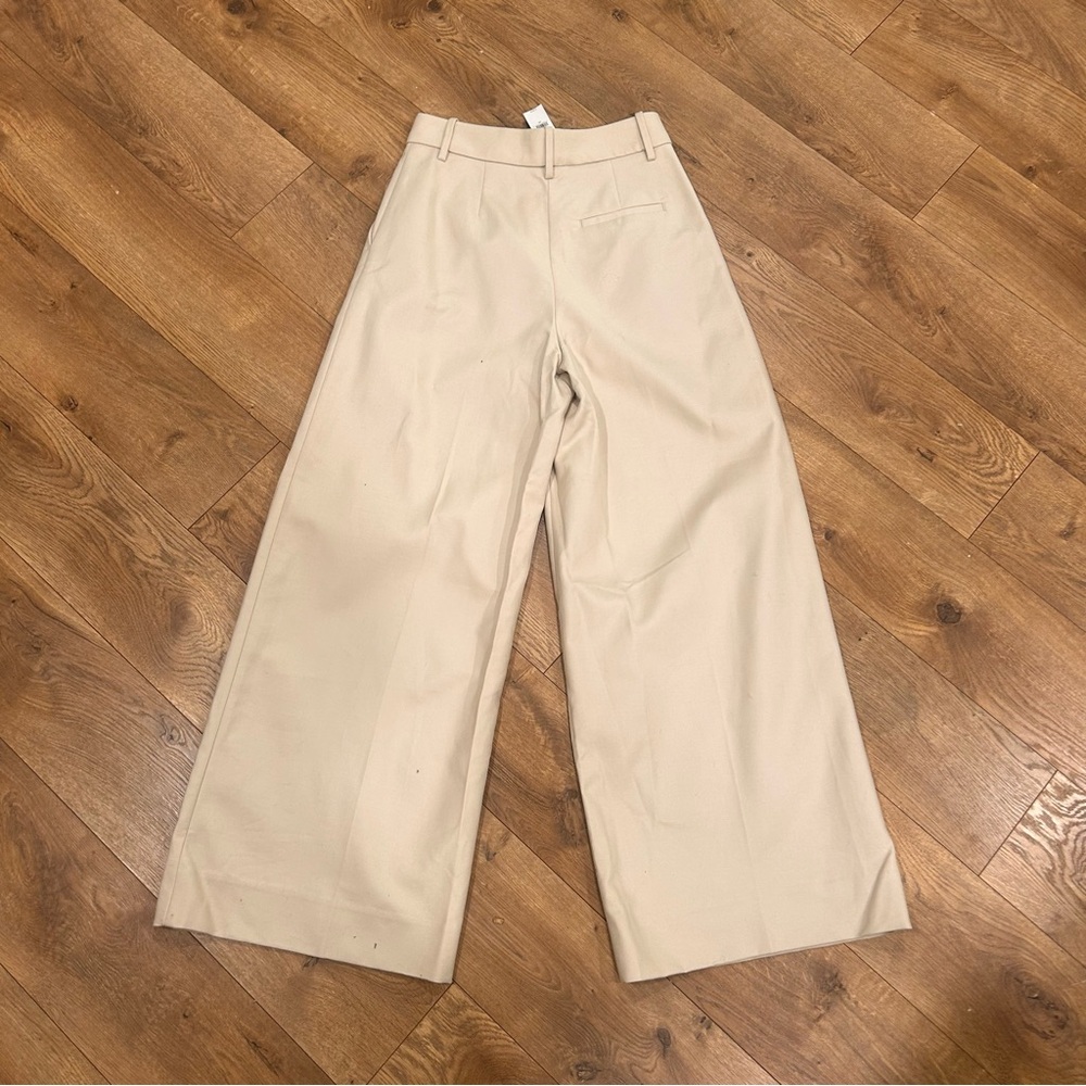 NWT Banana Republic Cruise wide leg pant in light khaki - Size 0S - Picture 9 of 9